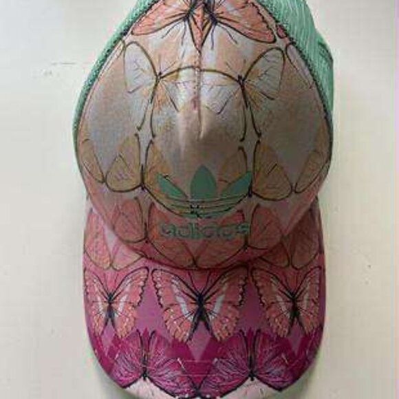 🦋Cute Right?🦋 Adidas Butterfly Cap - Picture 7 of 7